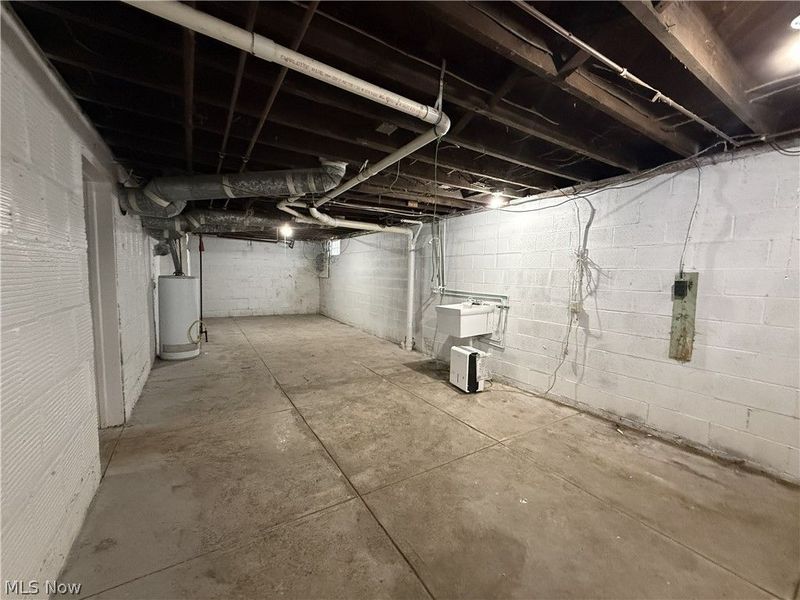 295 Grove Street, Akron, OH 44302 Photo 35