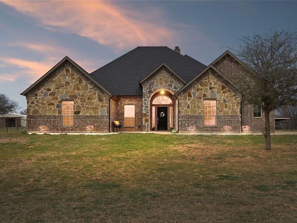 294 County Road 3386 , Paradise, TX 76073