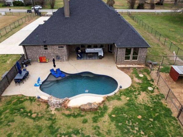 294 County Road 3386, Paradise, TX 76073