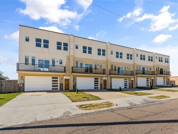 3611 Portland Street , Irving, TX 75062