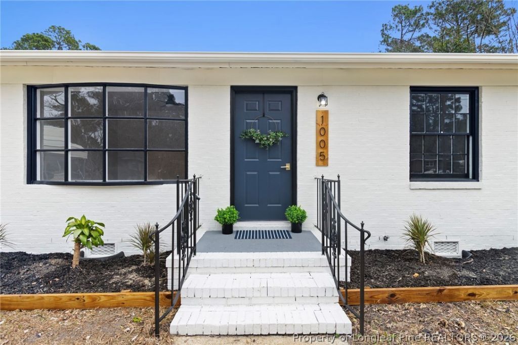 1005 Arberdale Drive, Fayetteville, NC 28304 Main Photo