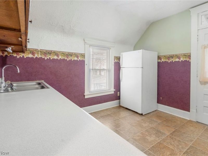 2112 Iris Court NW, Canton, OH 44709 Photo 13