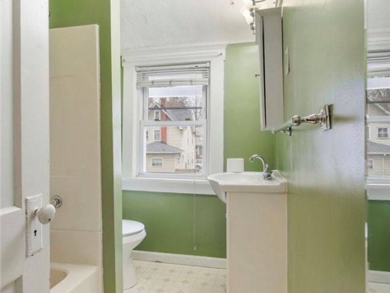 2112 Iris Court NW, Canton, OH 44709 Photo 15