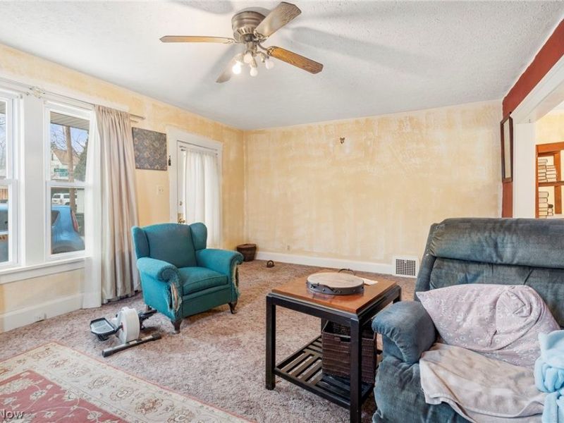 2112 Iris Court NW, Canton, OH 44709 Photo 18