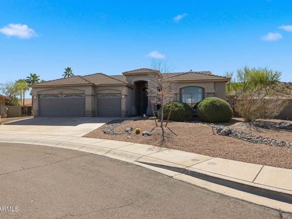 11399 S OBISPO Drive, Goodyear, AZ 85338