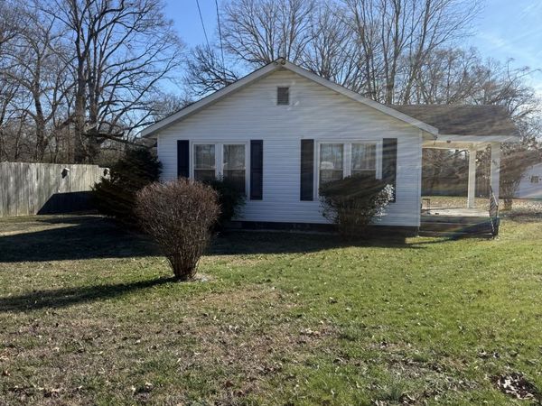 604 E Warren St , Tullahoma, TN 37388