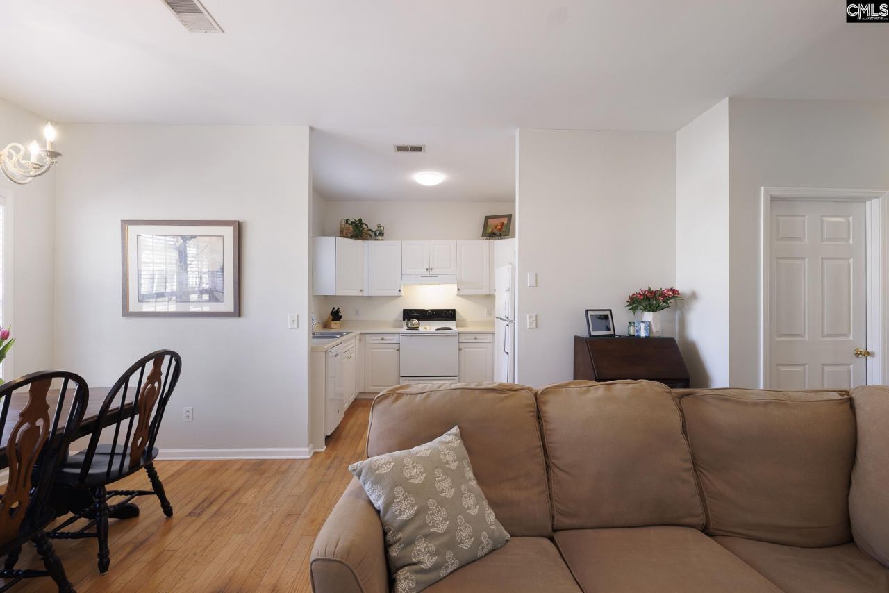 5 Tall Palmetto Lane  Photo 13