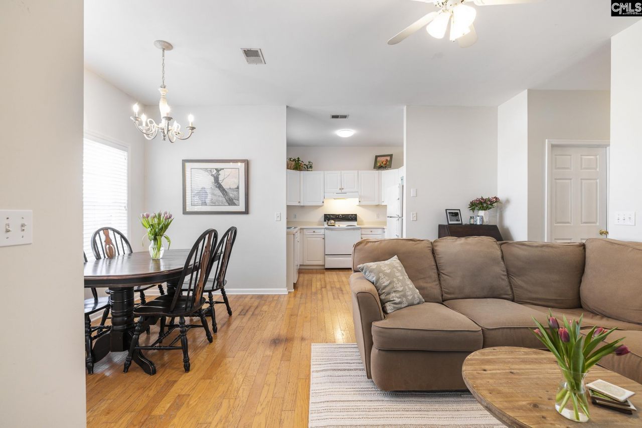 5 Tall Palmetto Lane  Photo 7