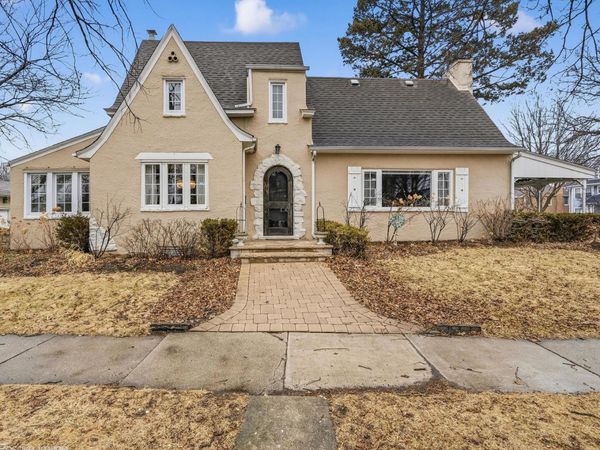 702 N CATHERINE Avenue , La Grange Park, IL 60526