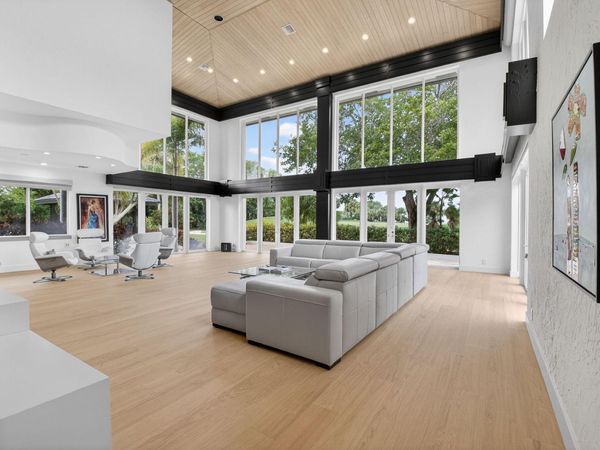 19787 Oakbrook Circle, Boca Raton, FL 33434