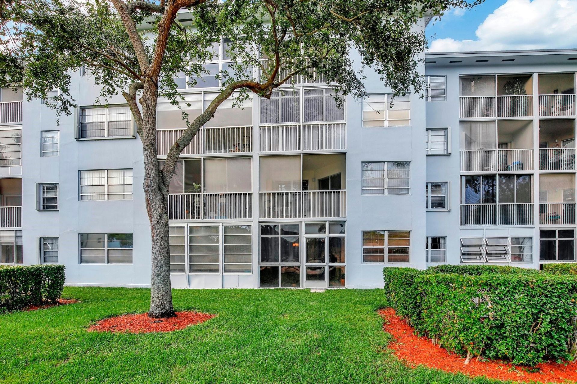 12500 SW 5th Ct, Unit 212M, Pembroke Pines, FL 33027 Photo