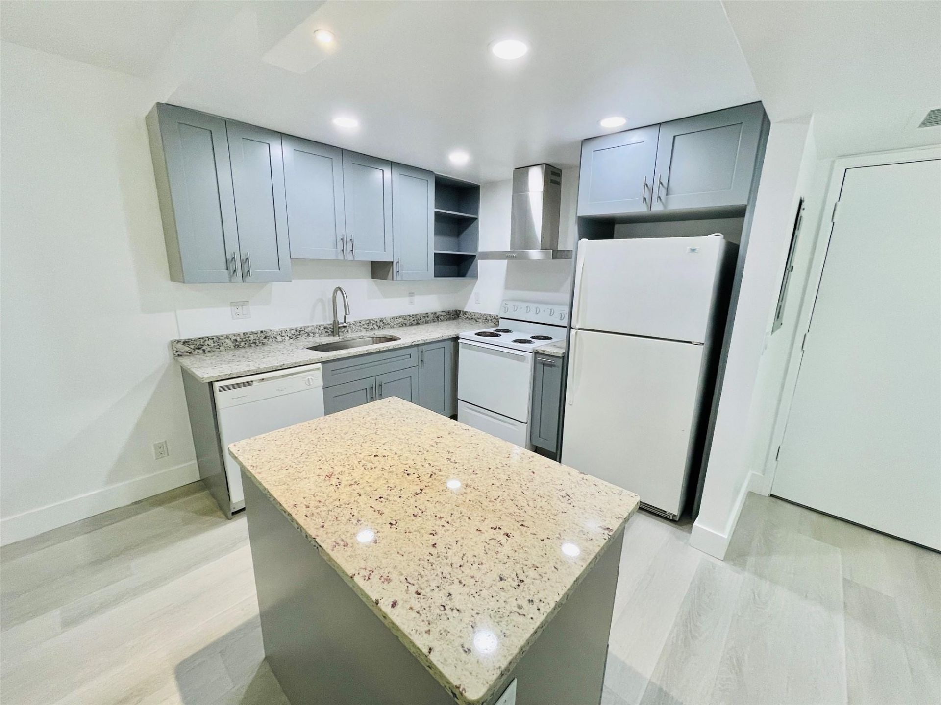 257 S Cypress Road, Unit 414, Pompano Beach, FL 33060 Photo