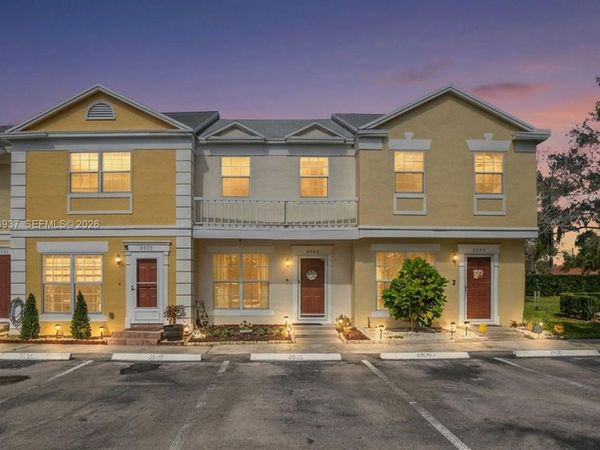 2929 Dorchester Ln , Cooper City, FL 33026