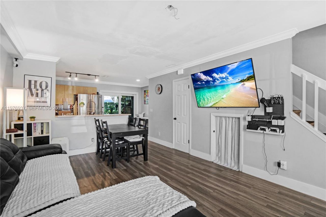 2929 Dorchester Ln , Cooper City, FL 33026 Photo