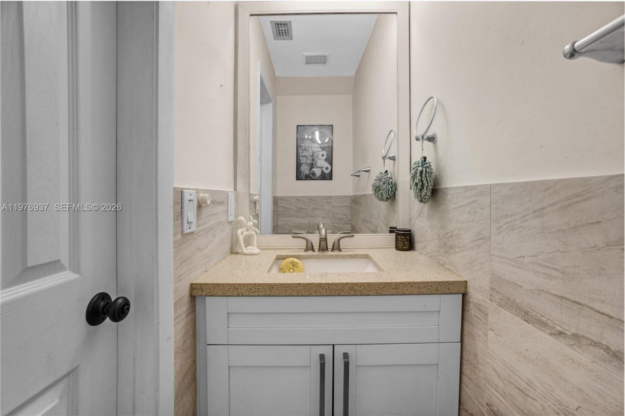 2929 Dorchester Ln , Cooper City, FL 33026 Photo