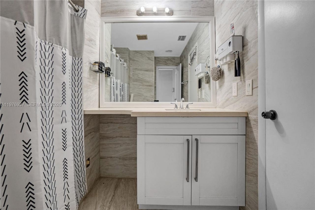 2929 Dorchester Ln , Cooper City, FL 33026 Photo