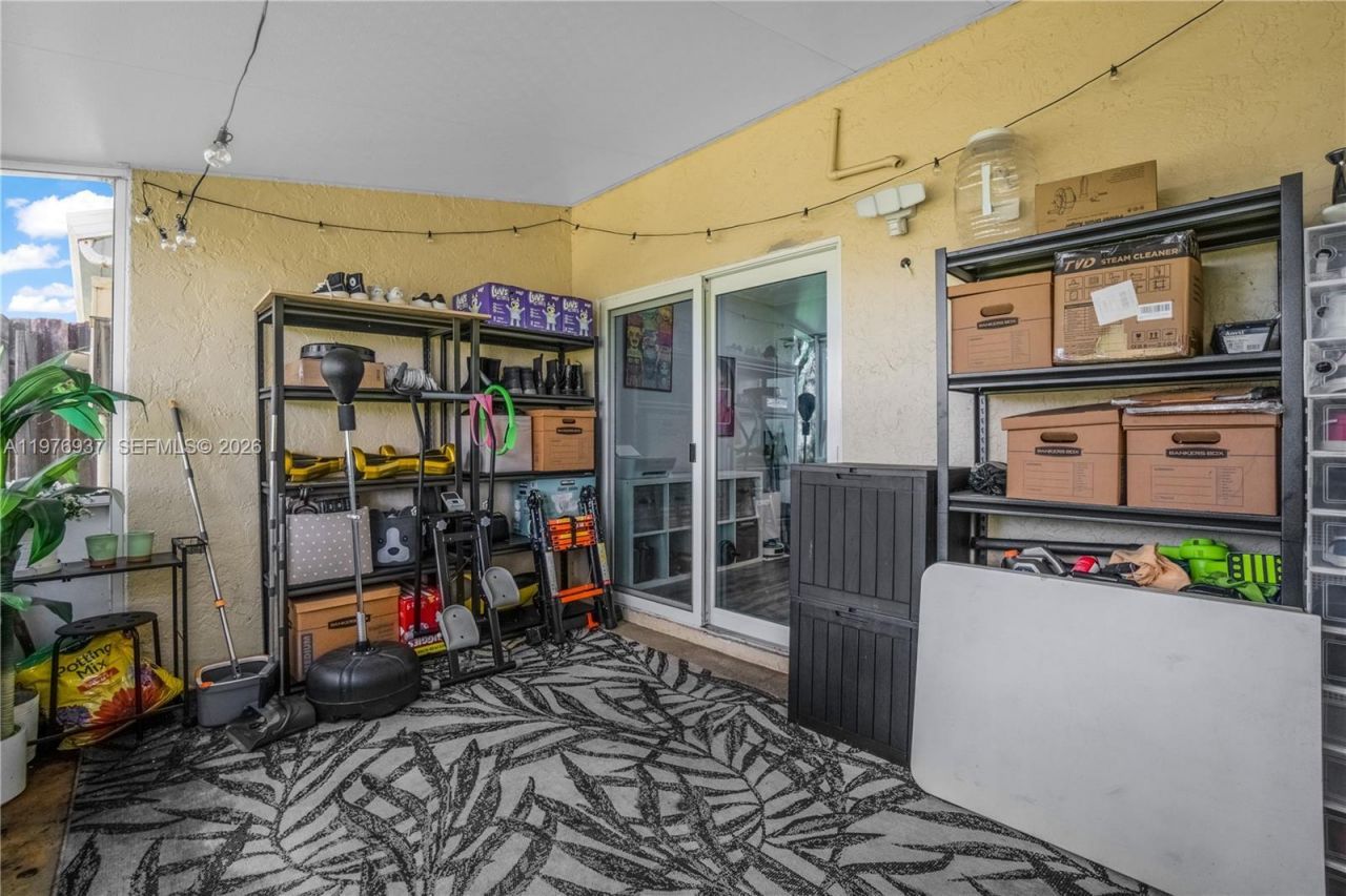 2929 Dorchester Ln , Cooper City, FL 33026 Photo