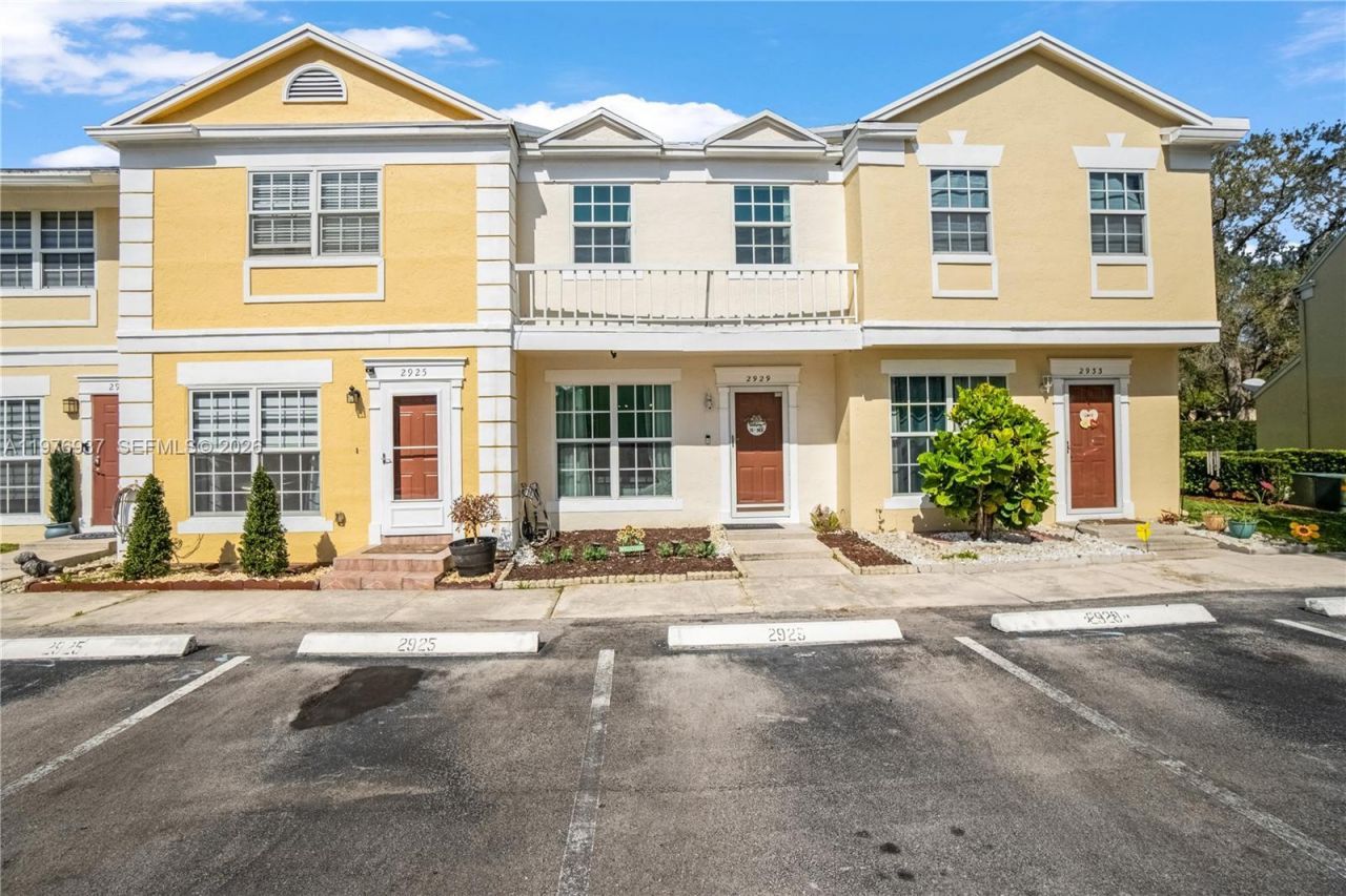 2929 Dorchester Ln , Cooper City, FL 33026 Photo