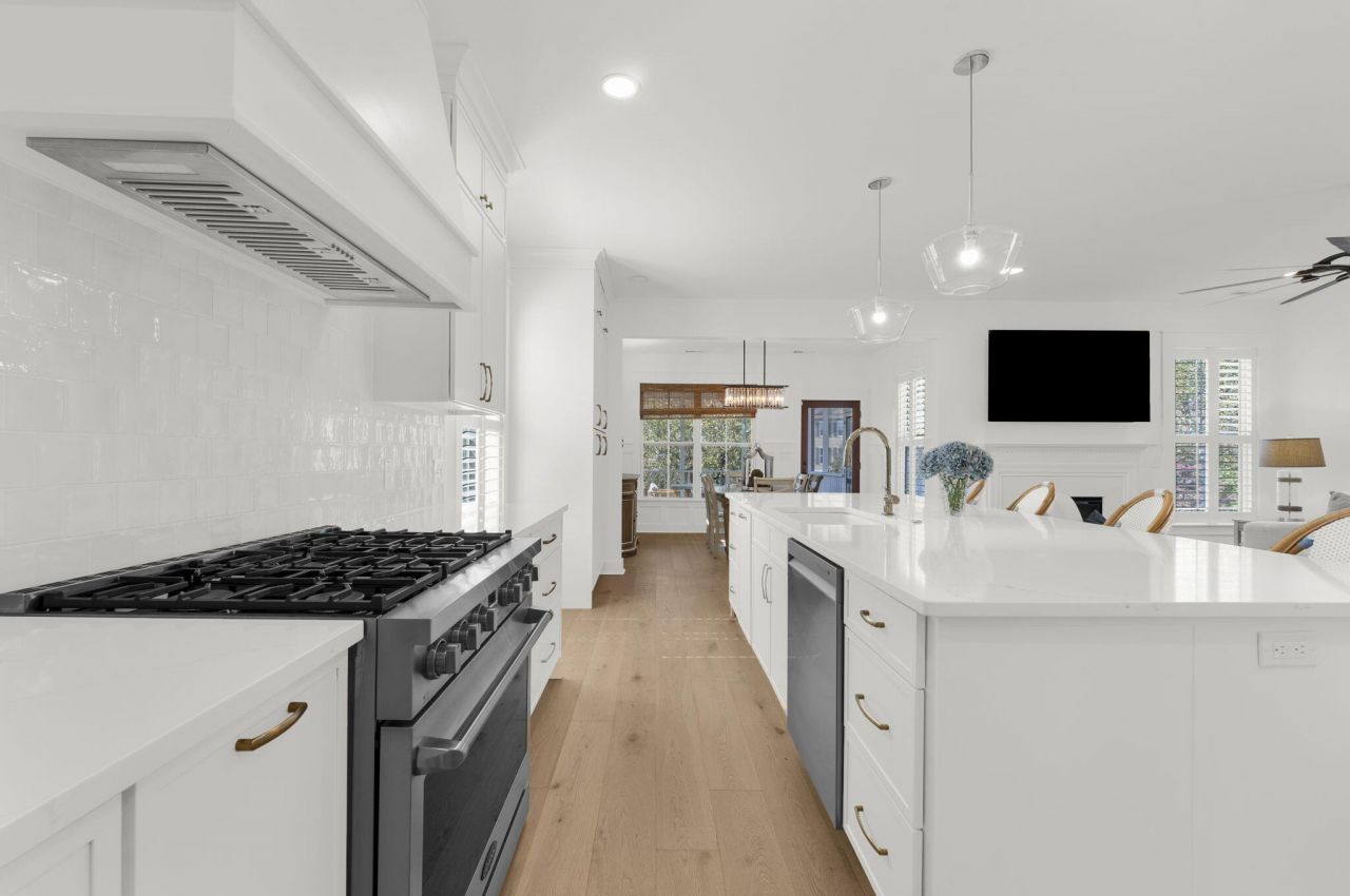 309 Megans Bay Lane Photo 12