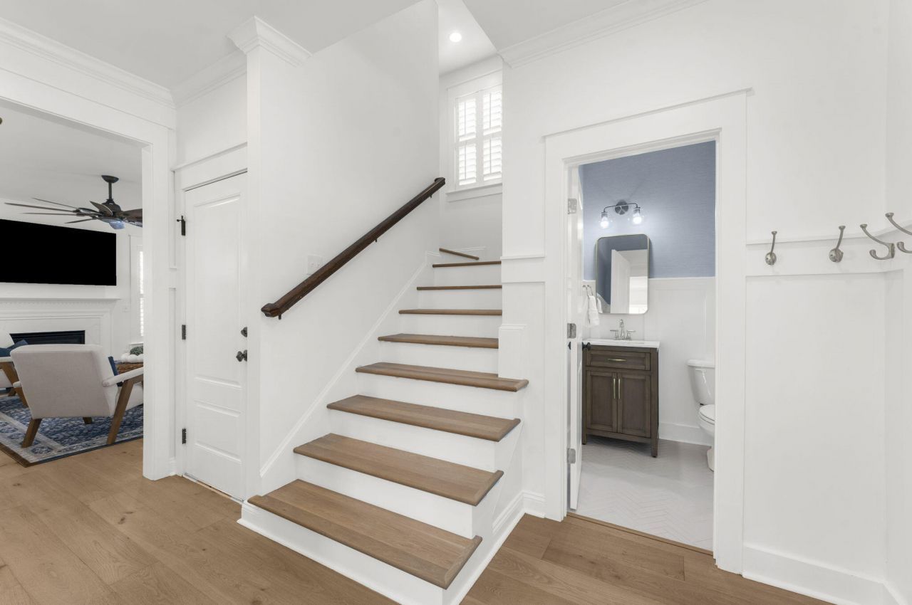 309 Megans Bay Lane Photo 5