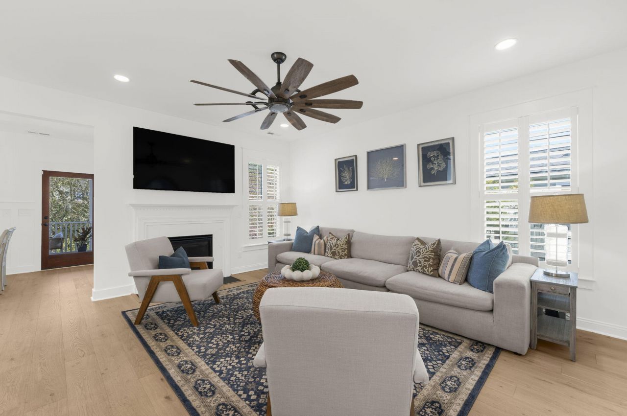 309 Megans Bay Lane Photo 7