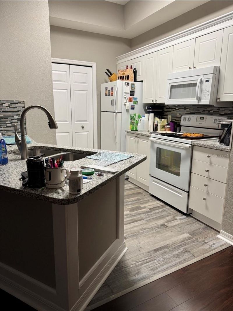 5122 Northridge Road , Unit 310, Sarasota, FL 34238 Photo