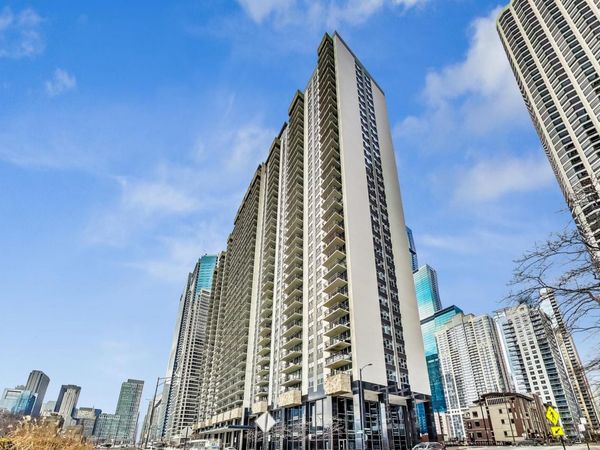 400 E RANDOLPH Street , Unit 2425, Chicago, IL 60601
