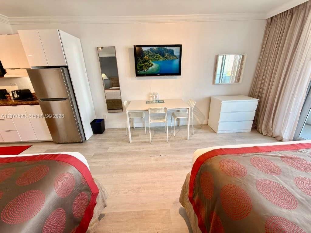 19201 Collins Ave , Unit 933, Sunny Isles Beach, FL 33160 Photo