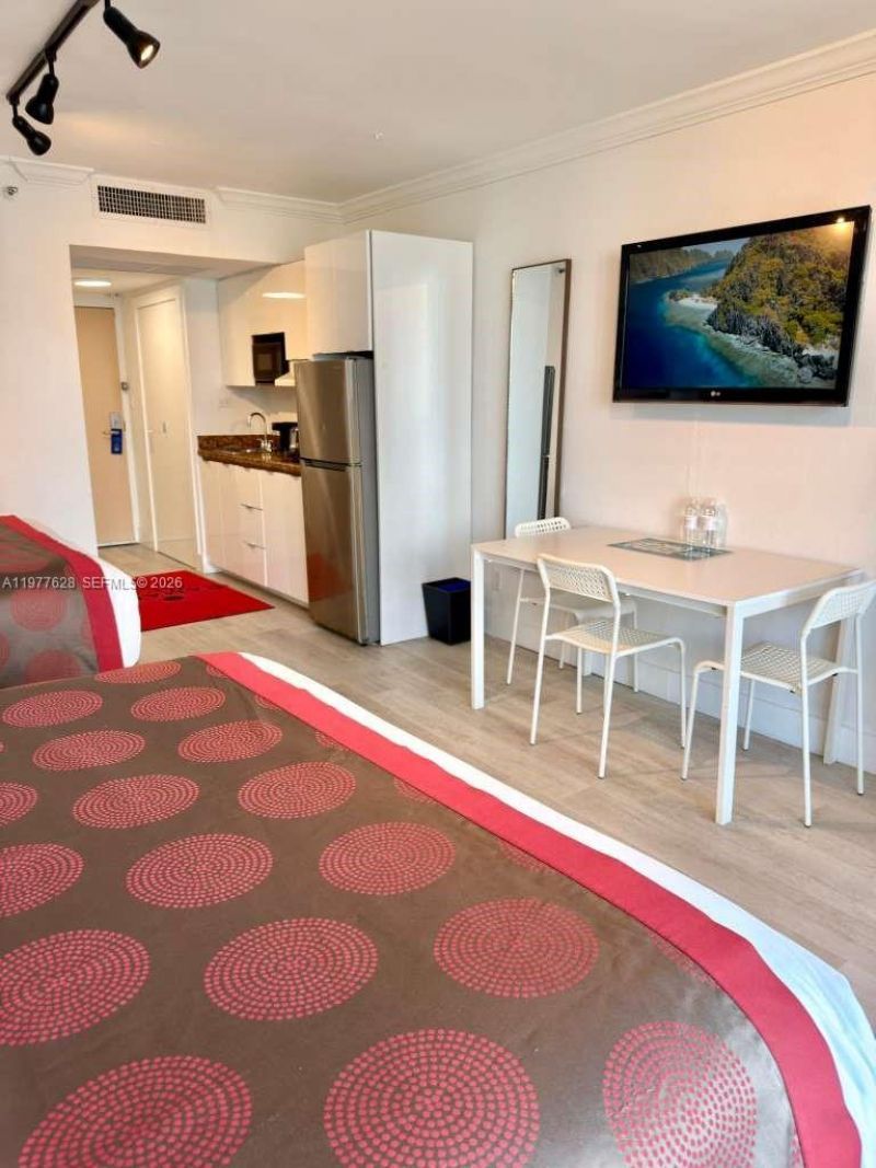 19201 Collins Ave , Unit 933, Sunny Isles Beach, FL 33160 Photo