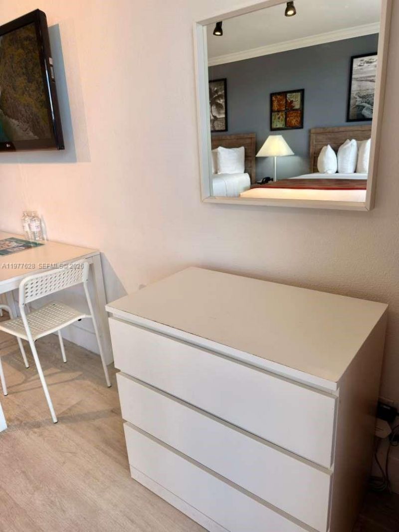 19201 Collins Ave , Unit 933, Sunny Isles Beach, FL 33160 Photo