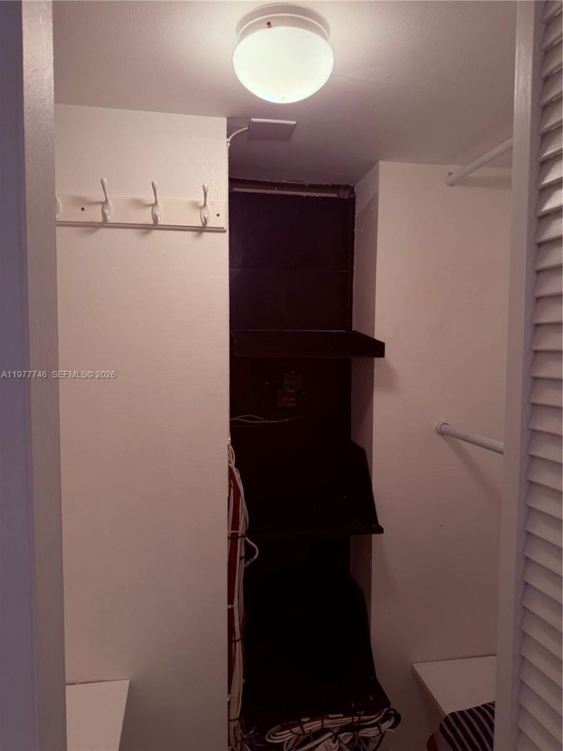 3475 N Country Club Dr , Unit 409, Aventura, FL 33180 Photo