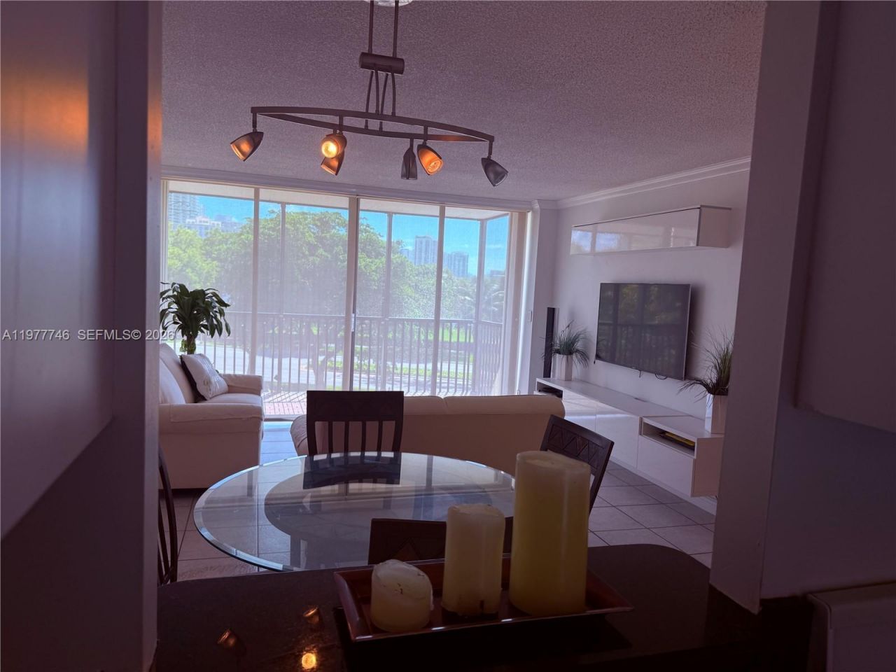 3475 N Country Club Dr , Unit 409, Aventura, FL 33180 Photo