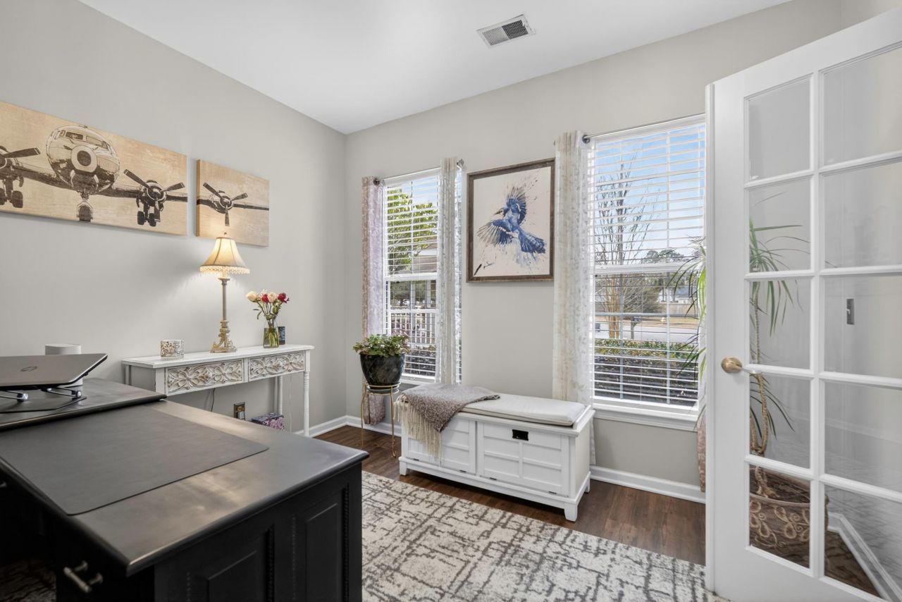 2226 Sandtuck Circle Photo 11