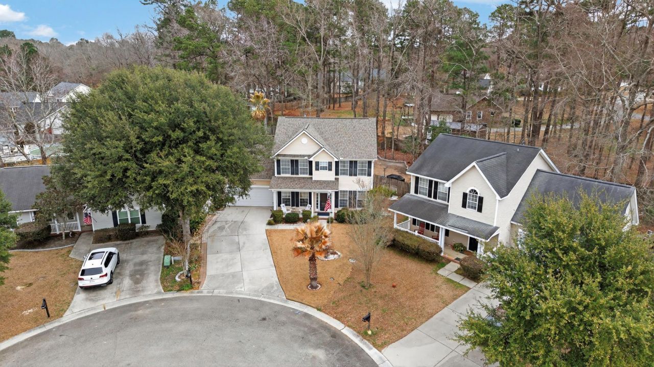 2226 Sandtuck Circle Photo 13