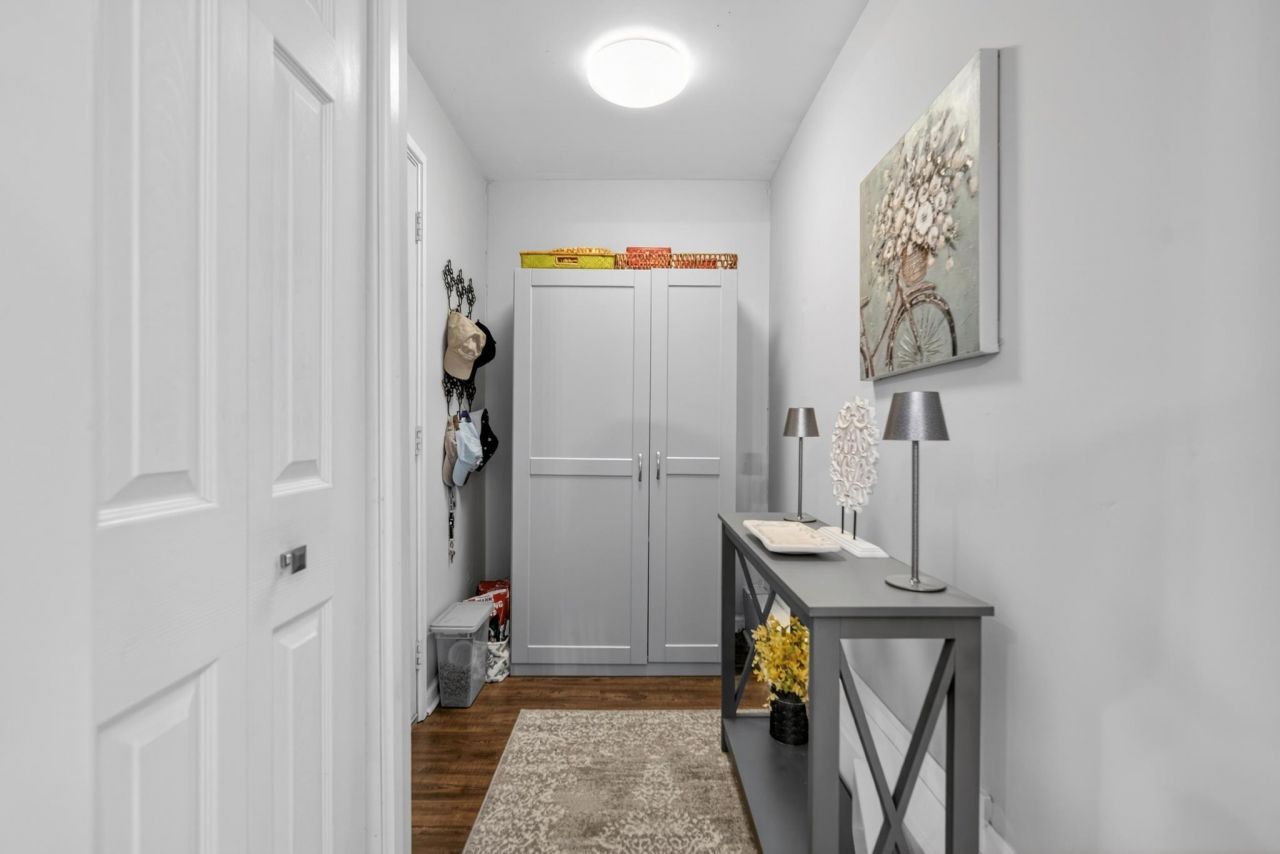 2226 Sandtuck Circle Photo 17