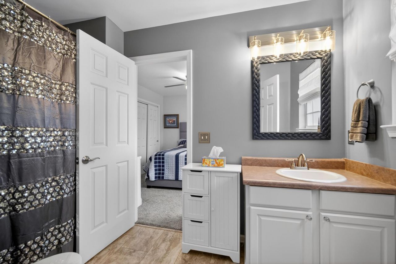 2226 Sandtuck Circle Photo 35