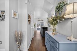 2226 Sandtuck Circle photo 4