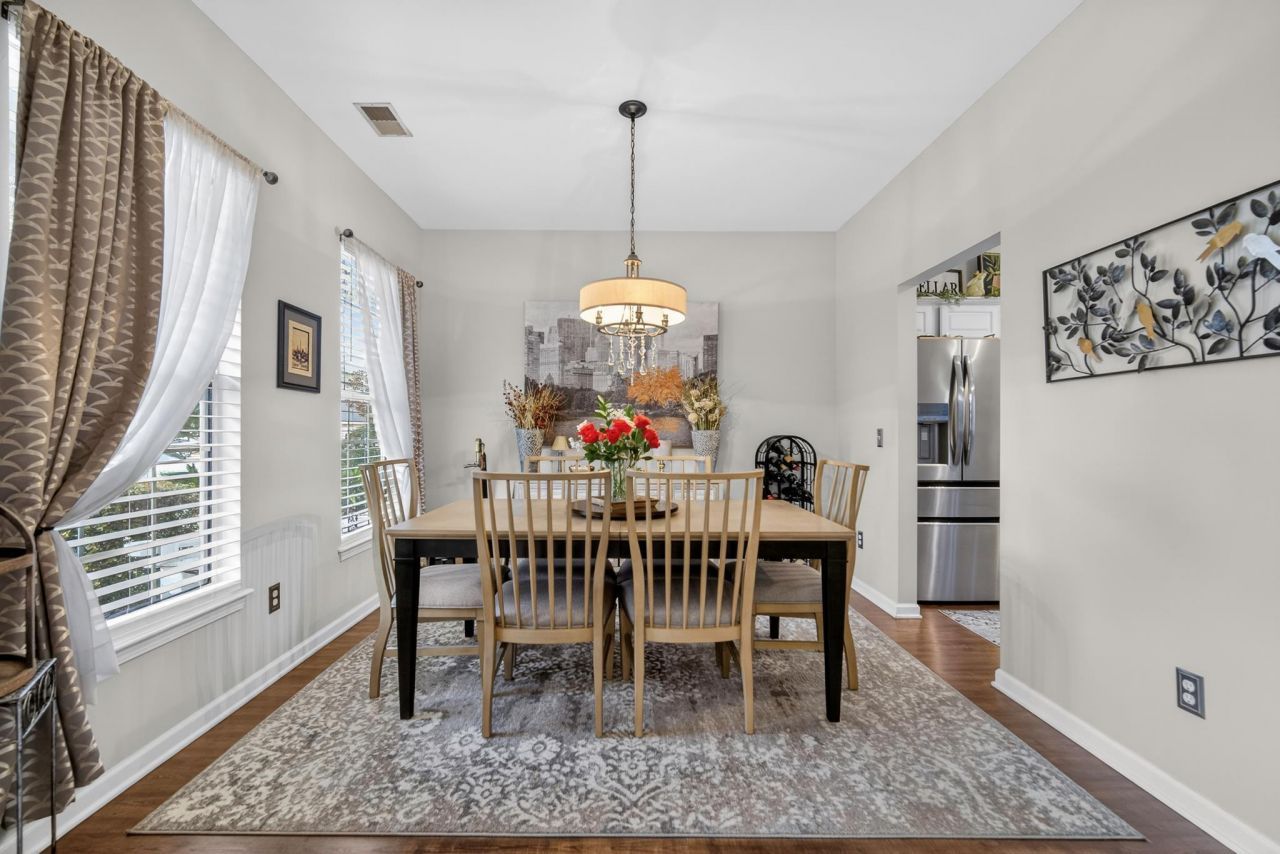 2226 Sandtuck Circle Photo 7