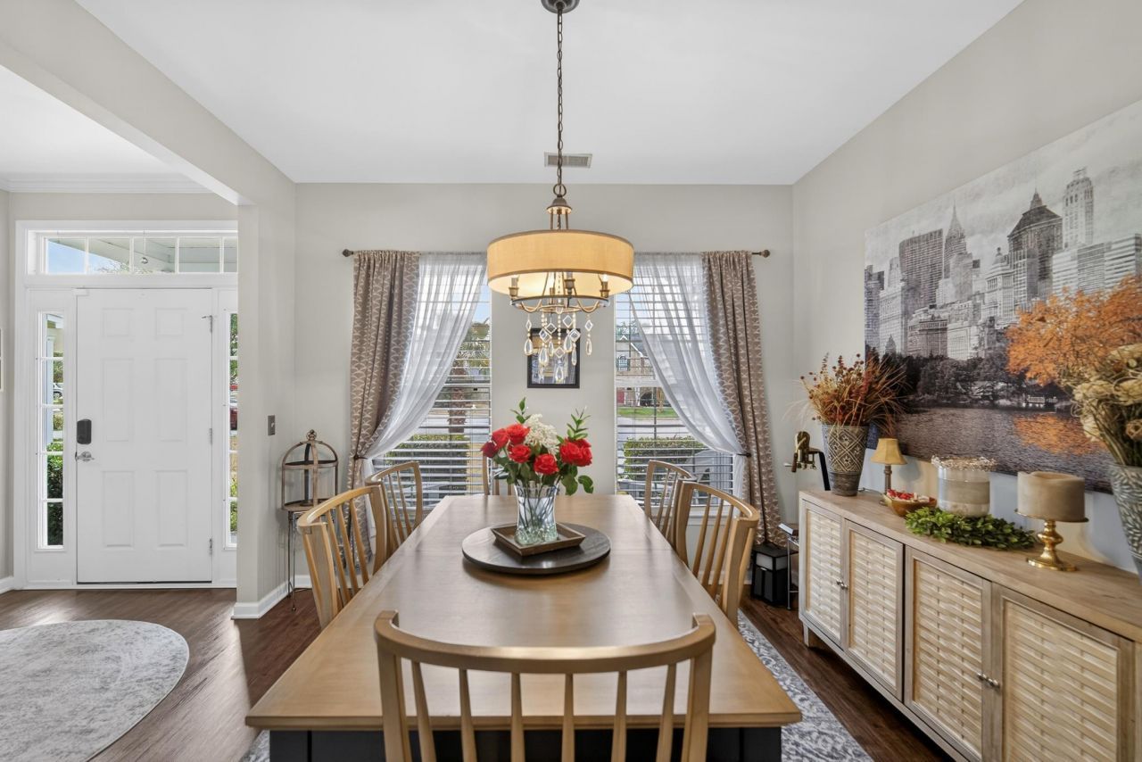 2226 Sandtuck Circle Photo 8