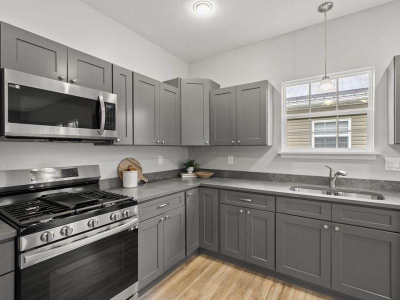 161 E Postal Avenue, Newark, OH 43055 Photo 9