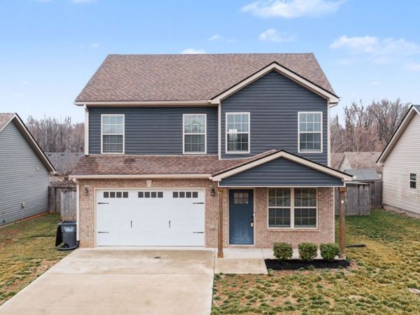 1487 Coronado Dr, Clarksville, TN 37042