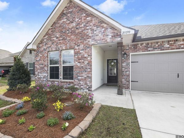 23199 Harlington Dr, Denham Springs, LA 70726