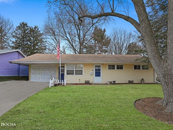 122 Joanne Lane , DeKalb, IL 60115