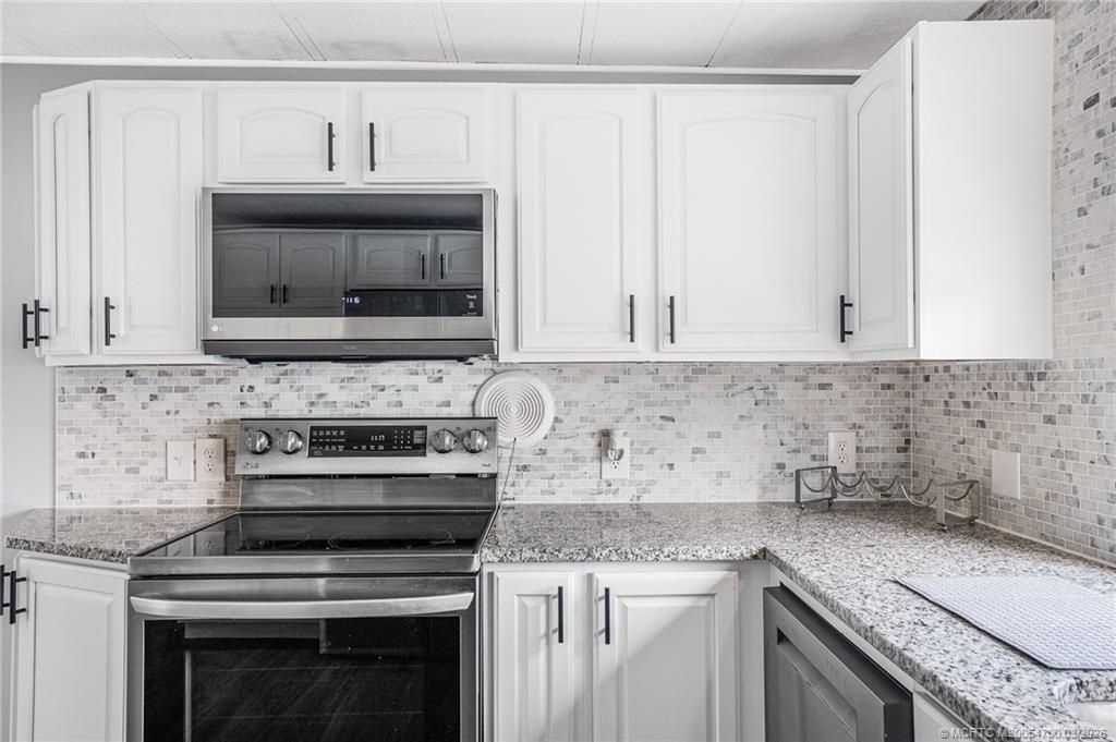 8301 SE Skylark Avenue, Hobe Sound, FL 33455 Photo