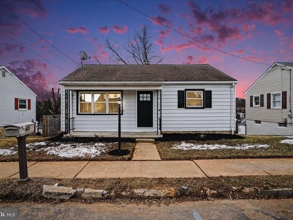 43 W HIGH STREET, WINDSOR, PA 17366