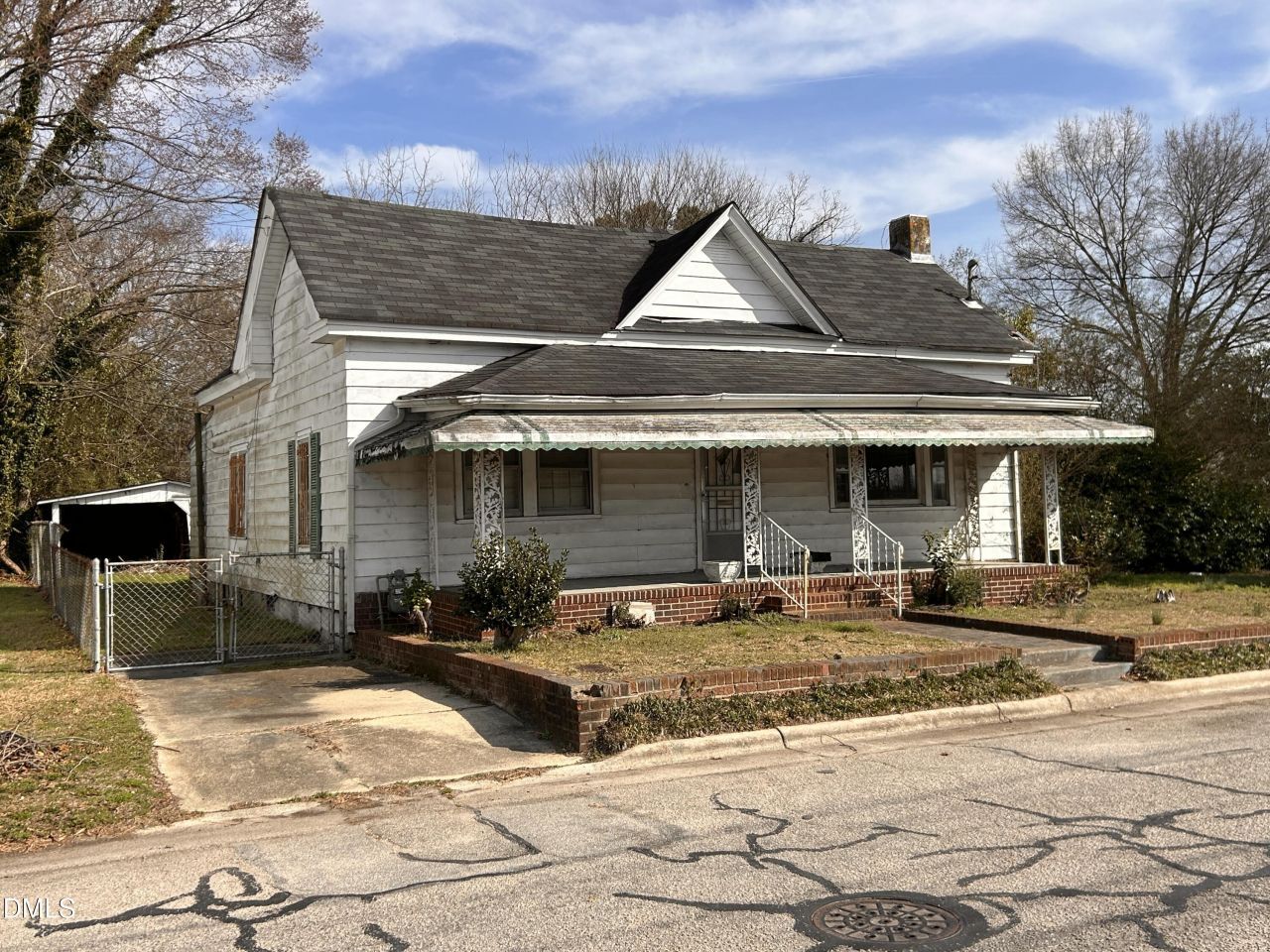 104 Ash Street E, Wilson, NC 27893 Main Photo