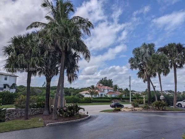 1357 NE Ocean Blvd , Unit 311, Stuart, FL 34996
