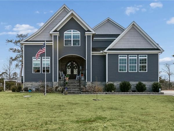 5 Dove Point Trail , Poquoson, VA 23662