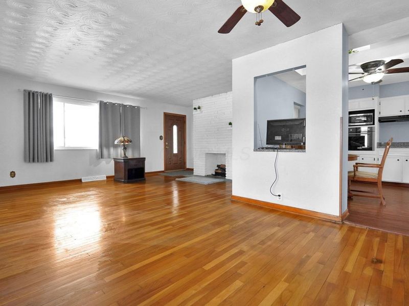 3068 Marwick Road, Columbus, OH 43232 Photo 11