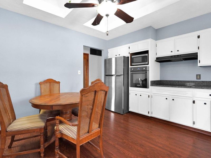 3068 Marwick Road, Columbus, OH 43232 Photo 12